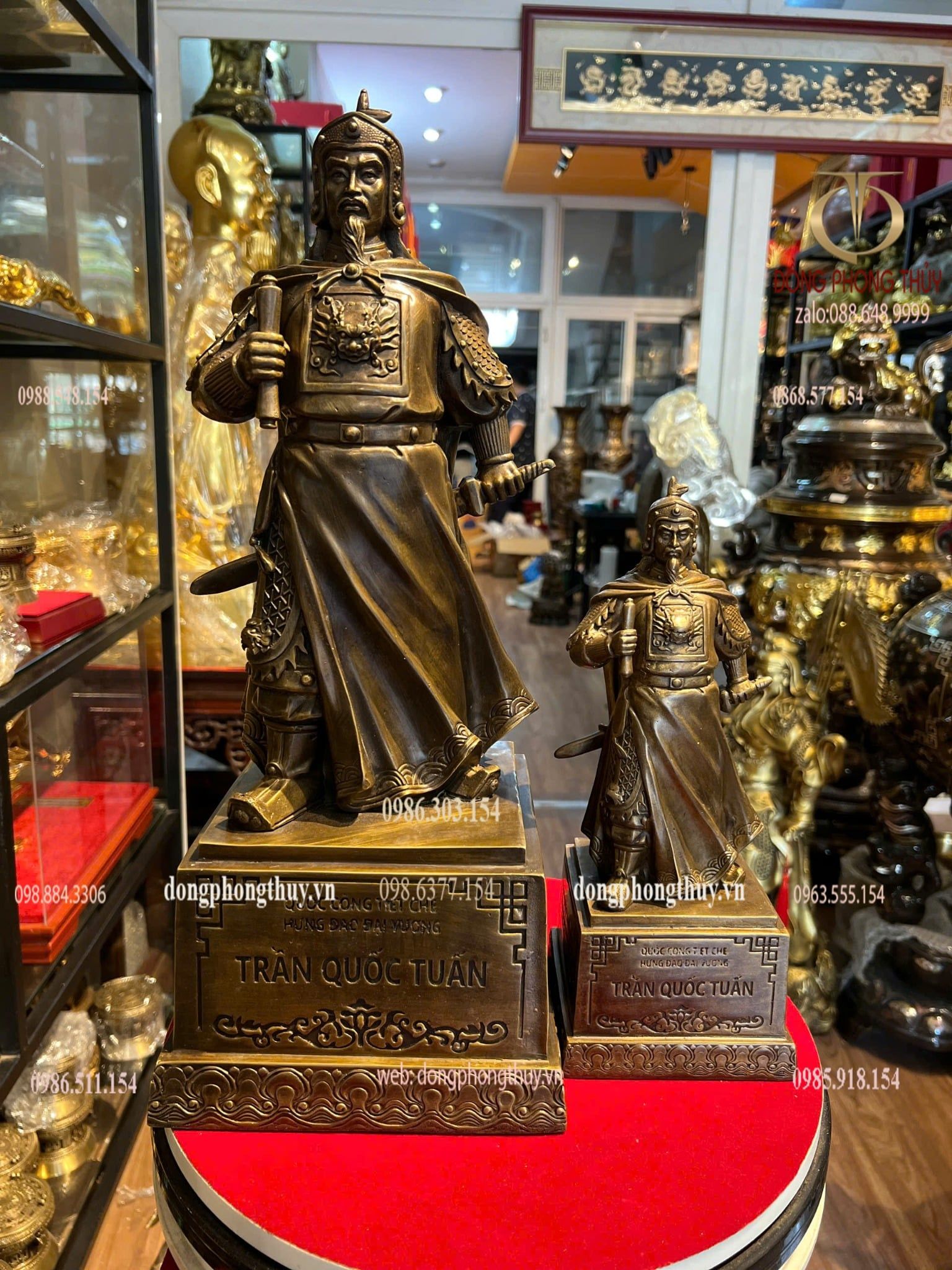 Tượng Trần Hưng Đạo bằng đồng
