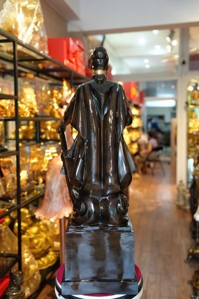 Tượng Hưng Đạo Vương khảm ngũ sắc 90cm