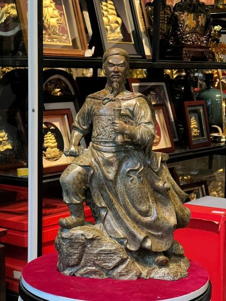Tượng Hưng Đạo Đại Vương cao 42cm nặng 7kg bằng đồng Patina xanh rêu cổ loang vân hỏa biến