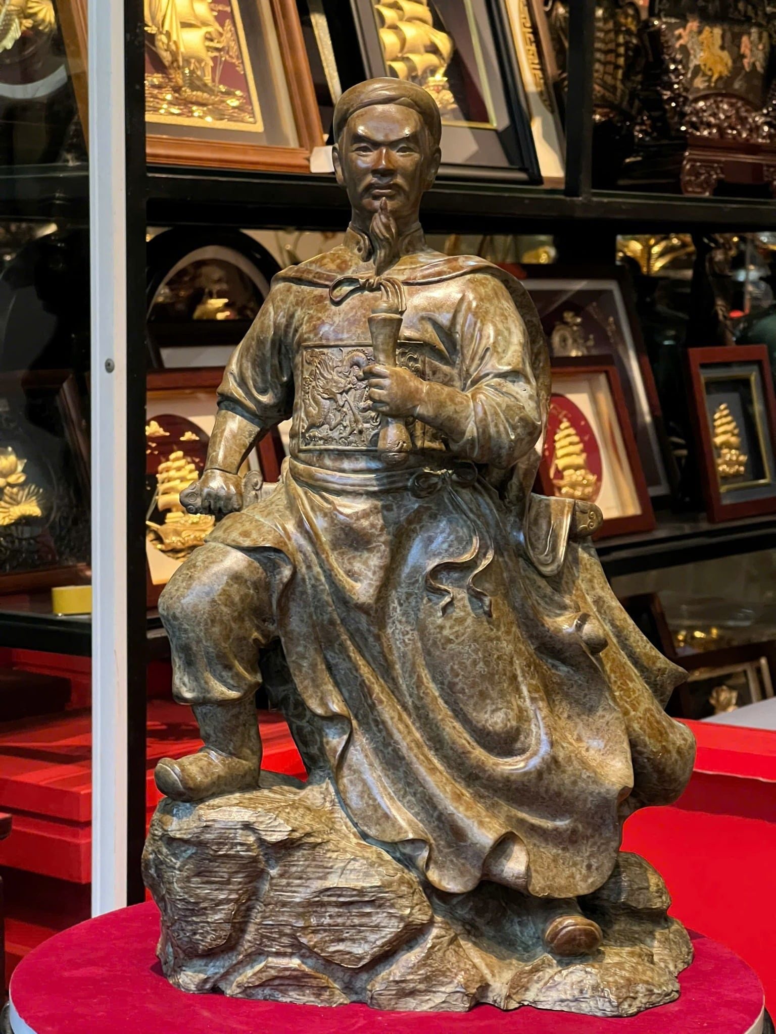 Tượng Hưng Đạo Đại Vương cao 42cm nặng 7kg bằng đồng Patina xanh rêu cổ loang vân hỏa biến