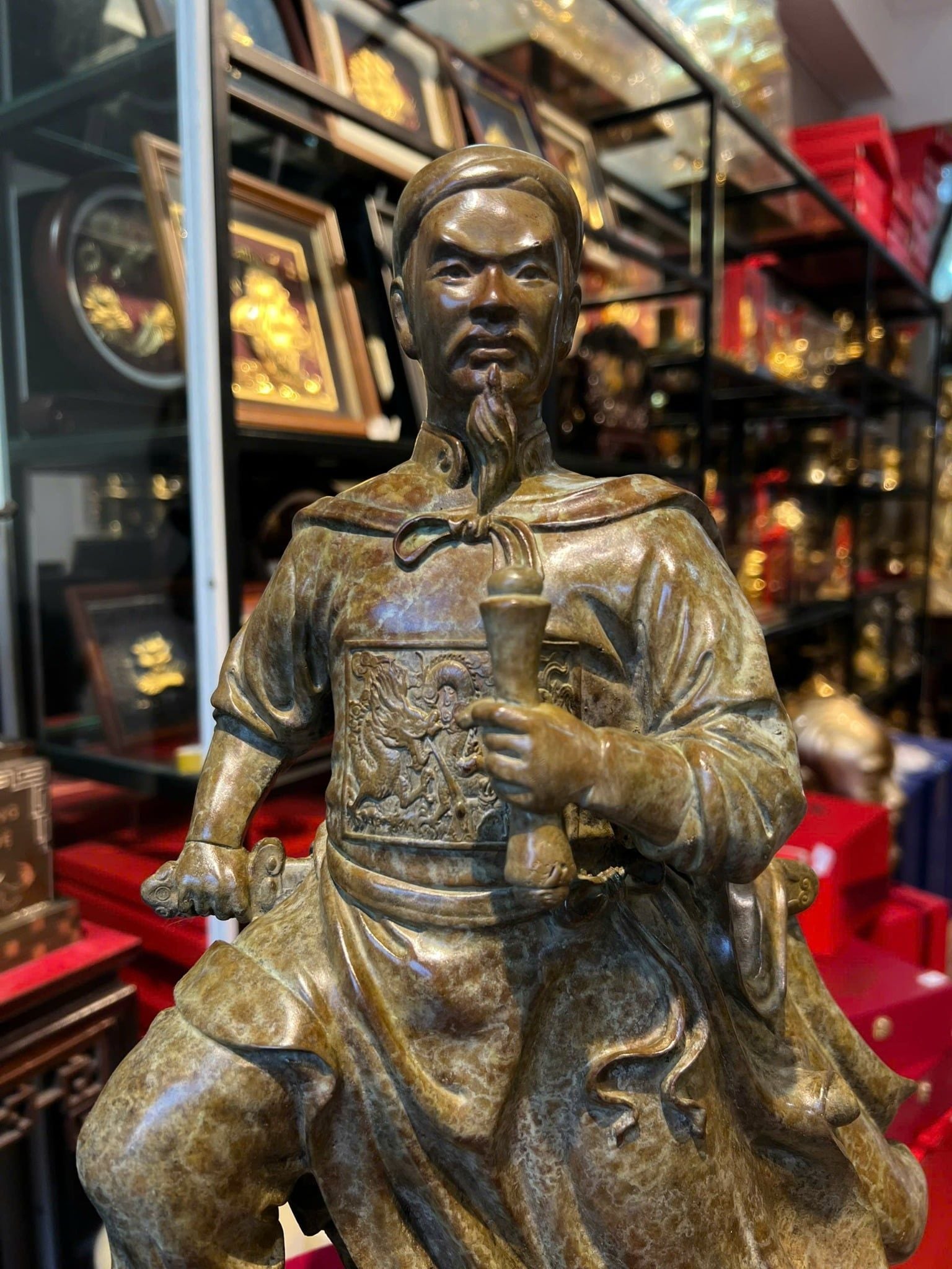 Tượng Hưng Đạo Đại Vương cao 42cm nặng 7kg bằng đồng Patina xanh rêu cổ loang vân hỏa biến