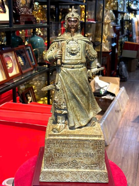 Tượng Quốc Công Tiết Chế Hưng Đạo Đại Vương bằng đồng cao 50cm