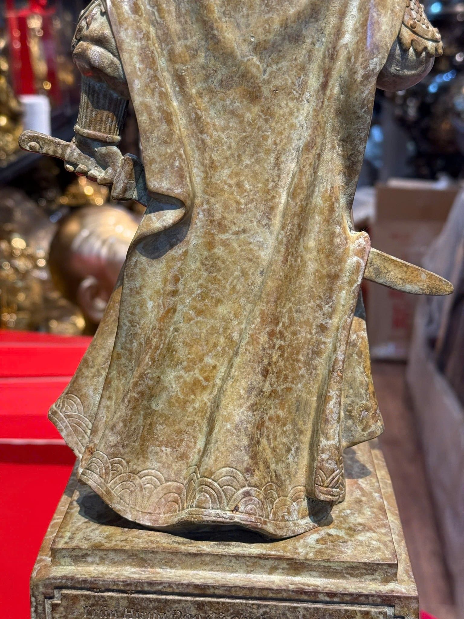 Tượng Quốc Công Tiết Chế Hưng Đạo Đại Vương bằng đồng cao 50cm