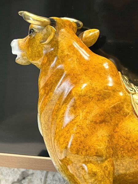 Tượng trâu bằng đồng