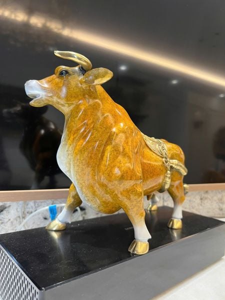 Tượng trâu bằng đồng