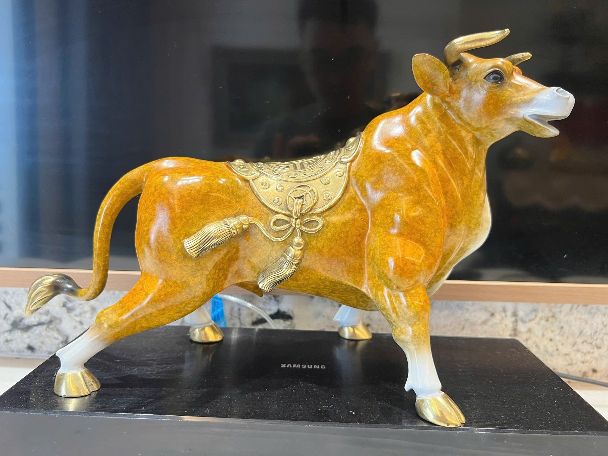 Tượng trâu bằng đồng