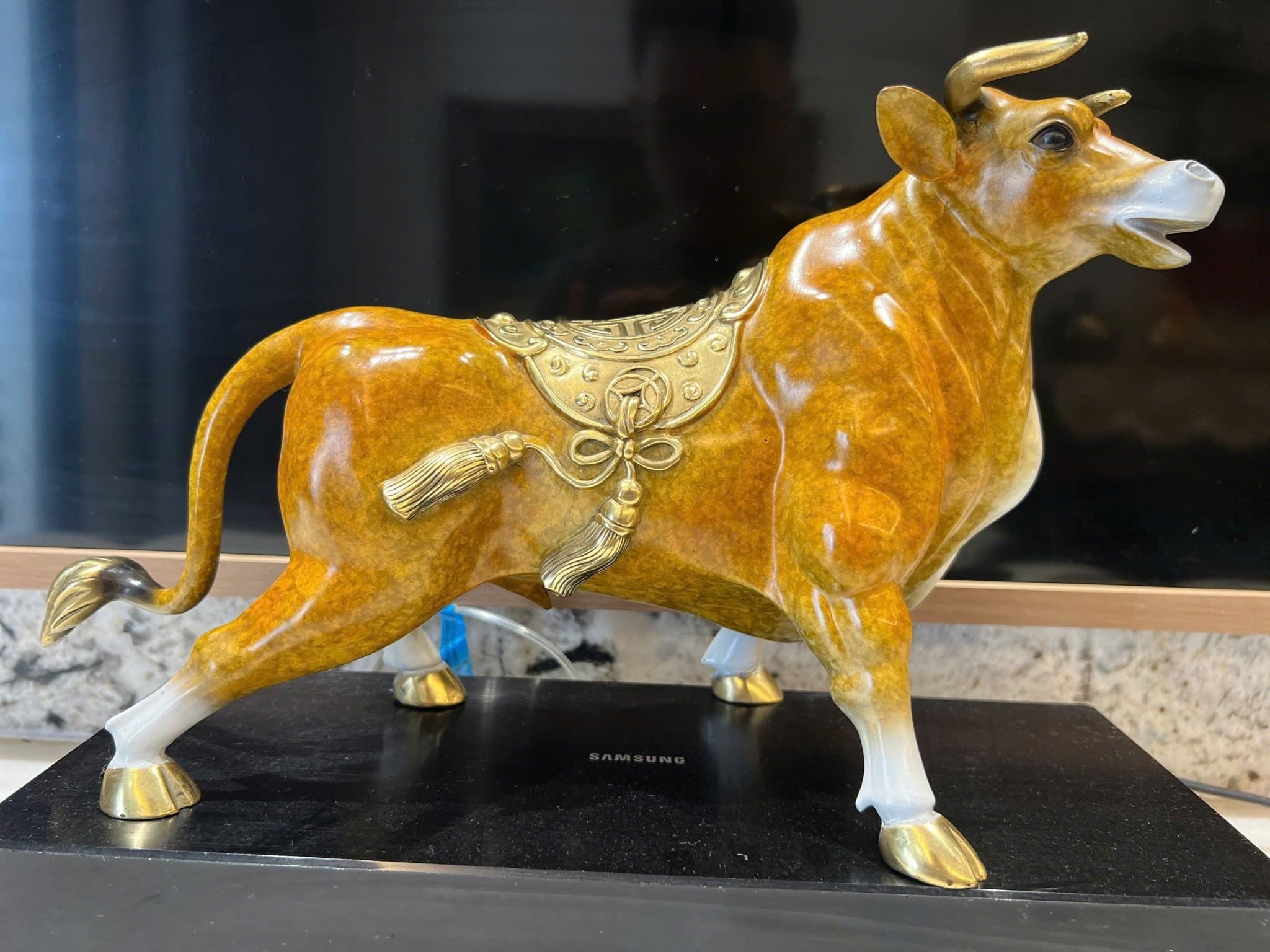 Tượng trâu bằng đồng