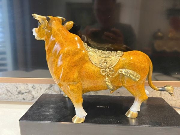 Tượng trâu bằng đồng