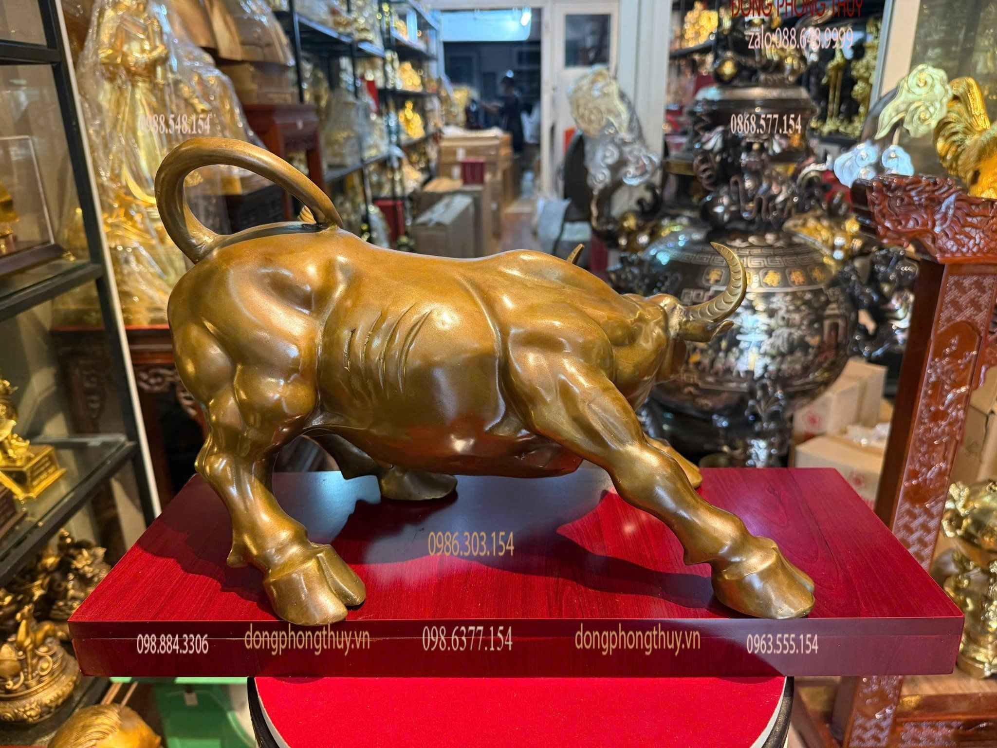 Tượng trâu bằng đồng