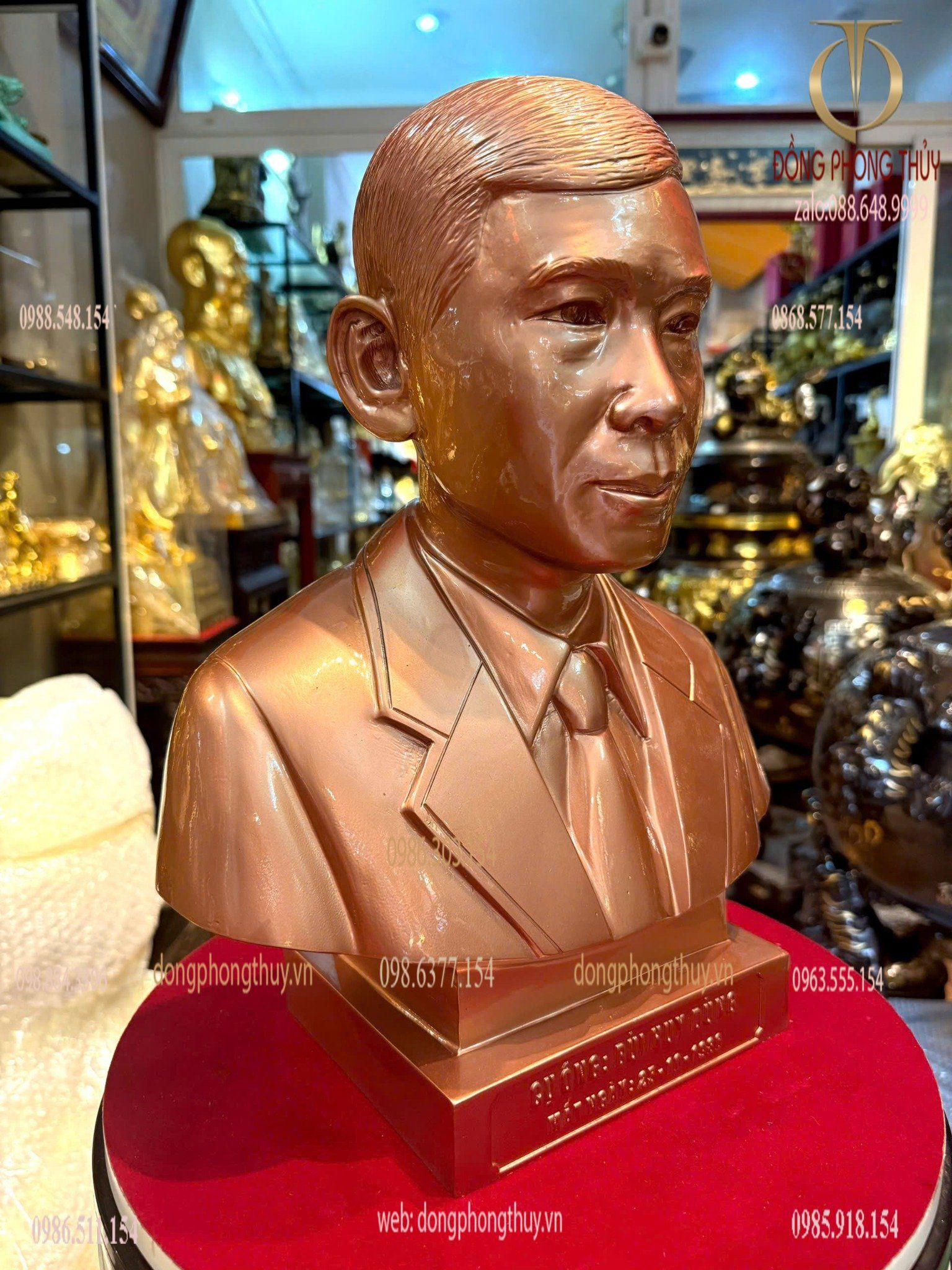 Tượng truyền thần bằng đồng