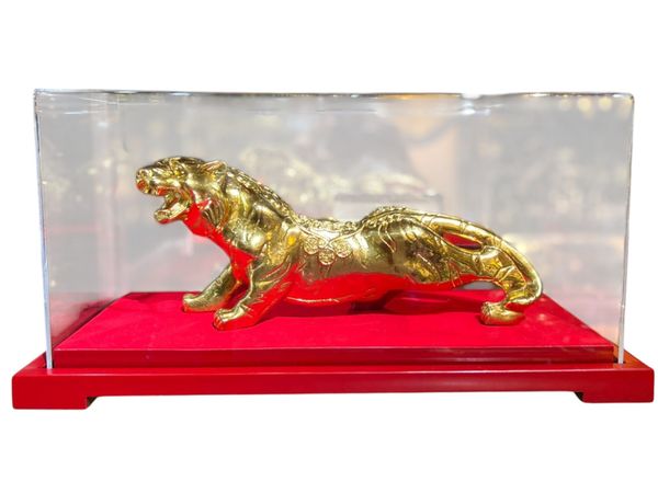 Quà tặng sếp mạ vàng: tượng hổ bằng đồng dát vàng 24k quà quý quà vàng