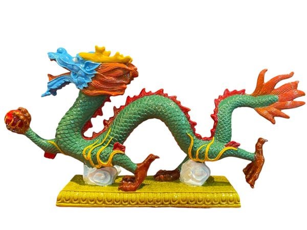 Tượng rồng vẽ màu phong thủy