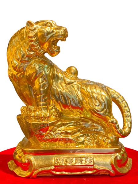 Quà tặng mạ vàng: Tượng Hổ dát vàng 24k