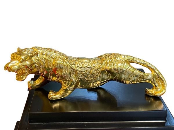 Quà tặng sếp mạ vàng: tượng hổ mạ vàng bằng đồng