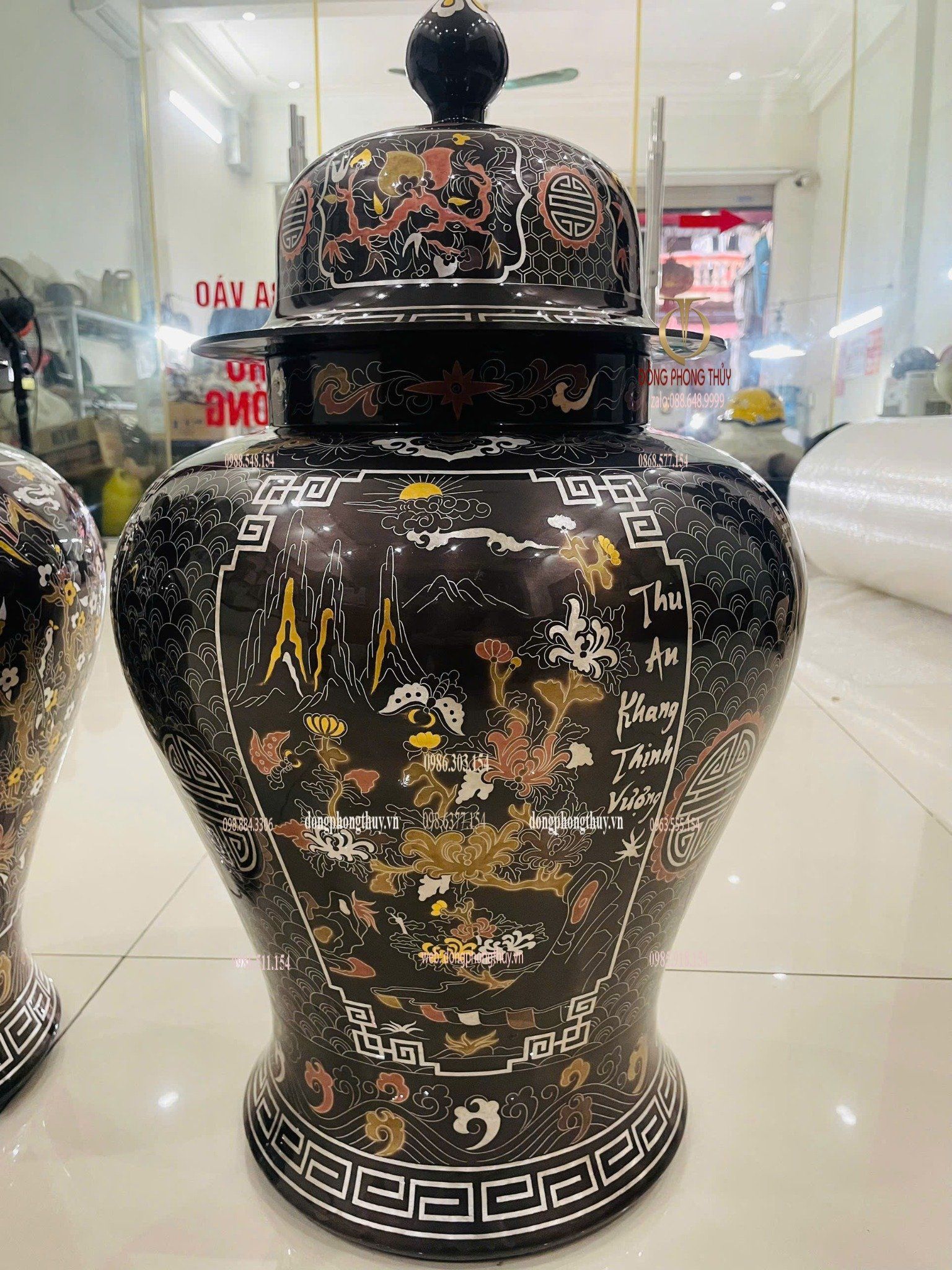 Đôi chóe đồng đỏ khảm ngũ sắc