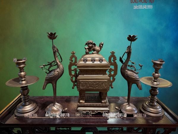 Bộ đỉnh vuông dáng cổ