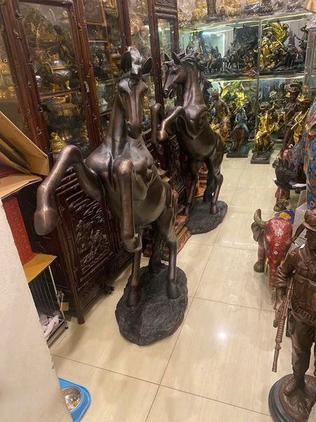 Đôi ngựa Đồng nguyên chất hun nâu ửng đỏ Cao 1m4 dài 1m2 ngang 44cm