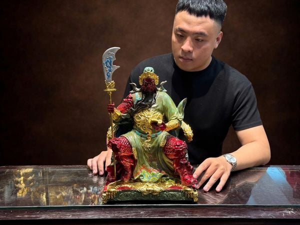 Tượng quan thánh đế quân bằng đồng