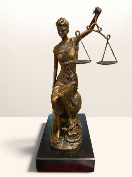 Tượng nữ thần công lý - cán cân công lý Cao 46 ngang 18 sâu 28cm nặng 12kg