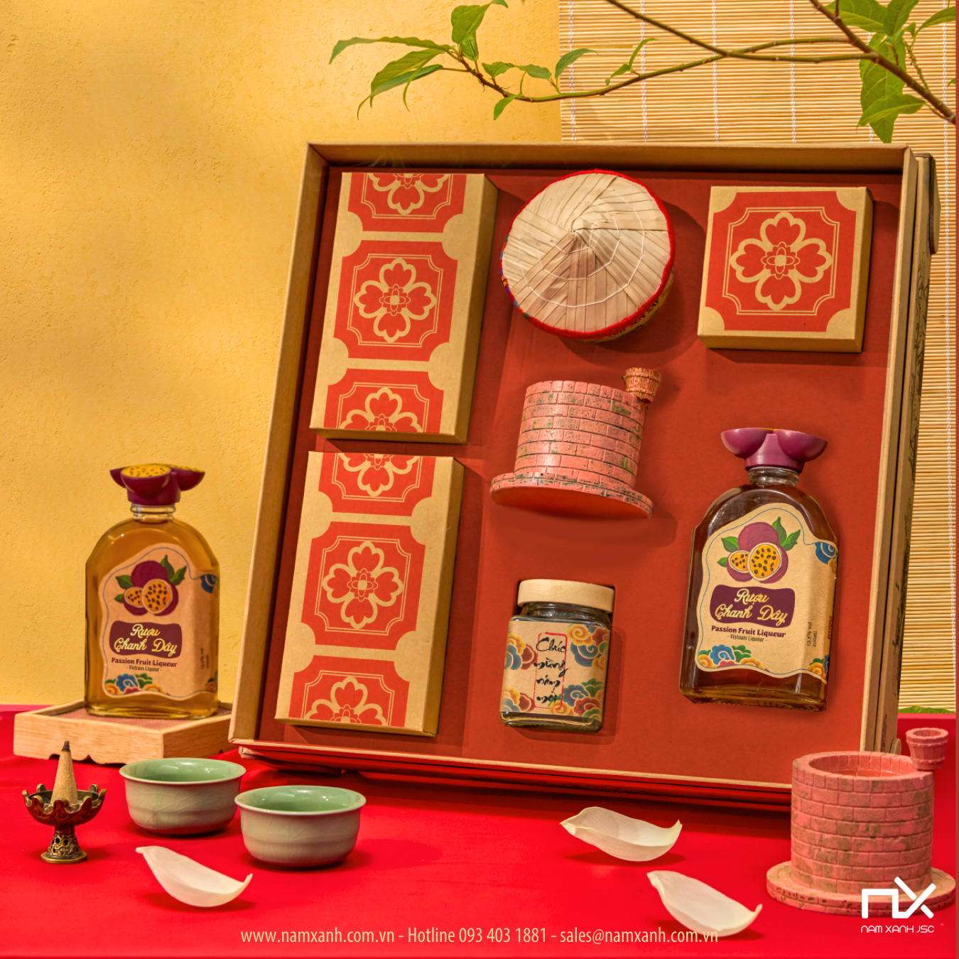  Bộ Hộp Quà Tặng Bạch Mã Vờn Mây 