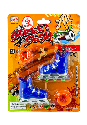  012-1 Bộ đồ chơi Giày trượt tay mini & phụ kiện 