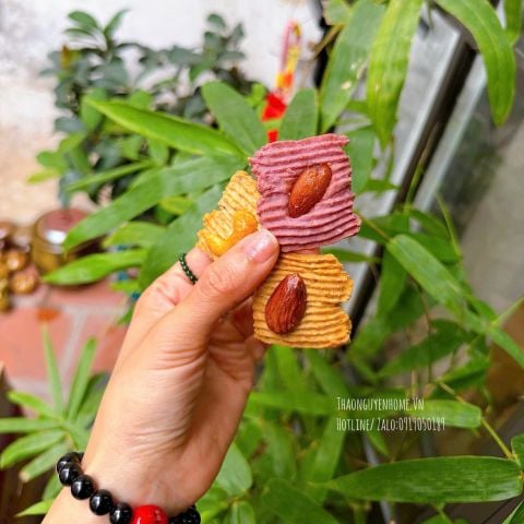  Bánh thuần chay khoai lang củ quả mix hạt hộp 600gr 