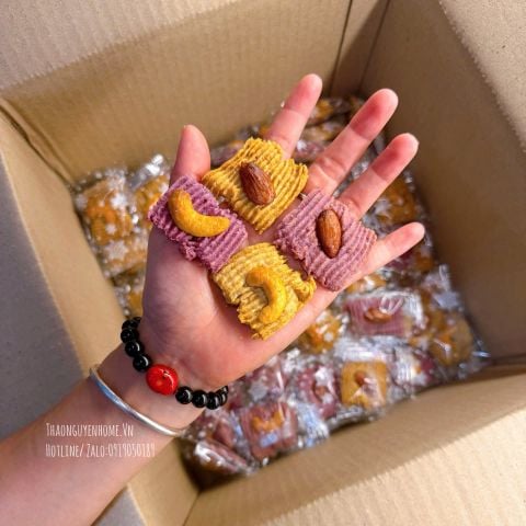  Bánh thuần chay khoai lang củ quả mix hạt hộp 600gr 