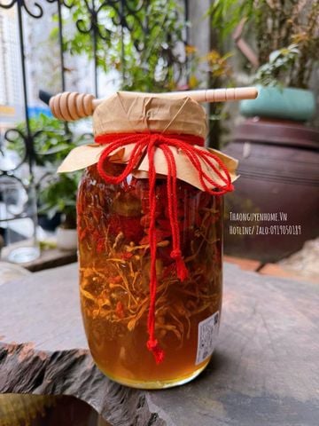  Hũ mật ong nội tiết tố 1.5 lít 