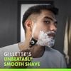 Bộ sản phẩm Gillette Labs dao cạo tẩy tế bào chết, 1 cán dao, 2 lưỡi dao thay thế và giá đỡ từ tính cao cấp.