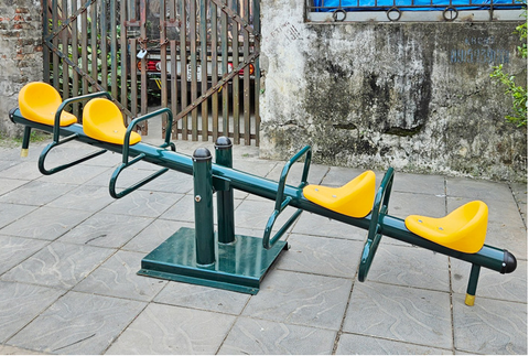 Bập bênh 4 chỗ mầm non