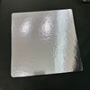 Đế lót bánh giấy vuông 24cm.