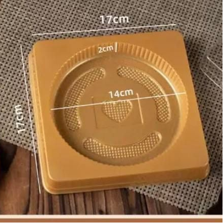 Hộp trung thu nhựa vàng nắp trong 300g (KT: 17X17X3cm).