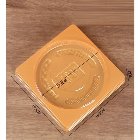 Hộp trung thu nhựa vàng nắp trong 500g (KT: 19X19X3cm).