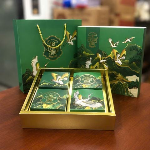 Hộp trung thu 4 bánh 150g - 250g Kim Hạc.
