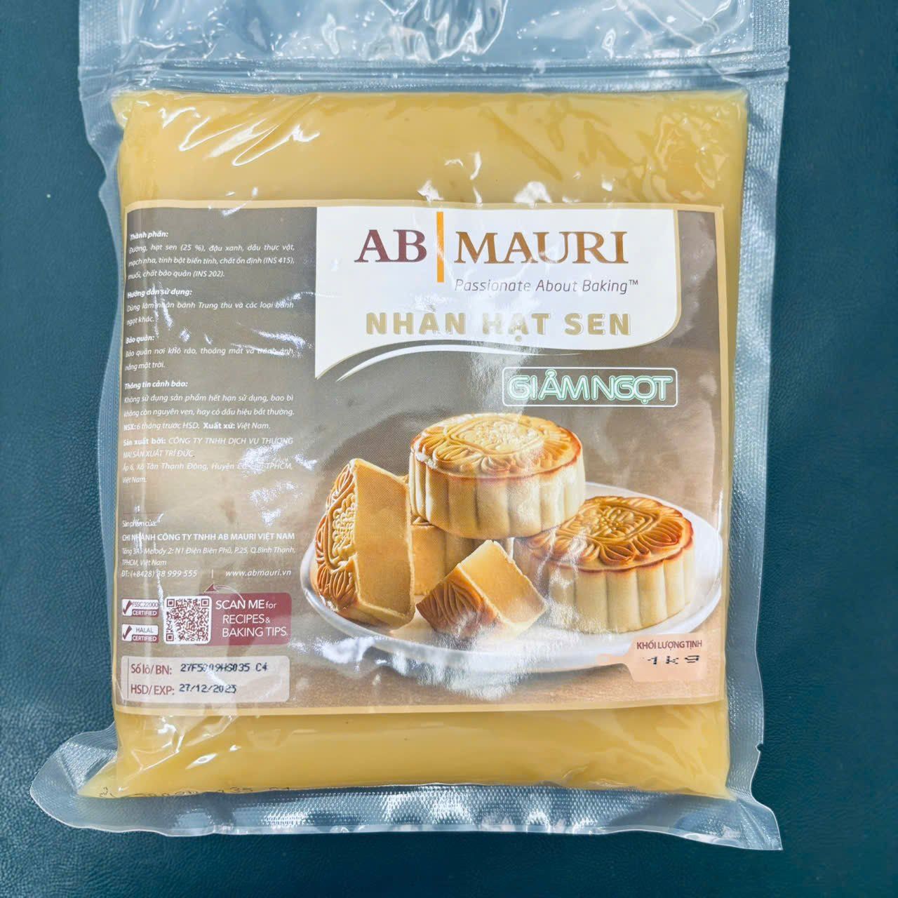 Nhân trung thu hạt sen Mauri 1kg