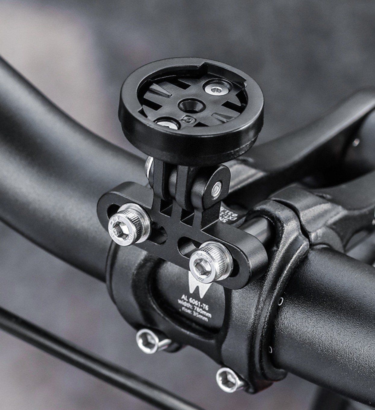 Bát bắt đèn , phụ kiện, camera hành trình, đồng hồ tốc độ vào 2 ốc potang xe đạp MT104