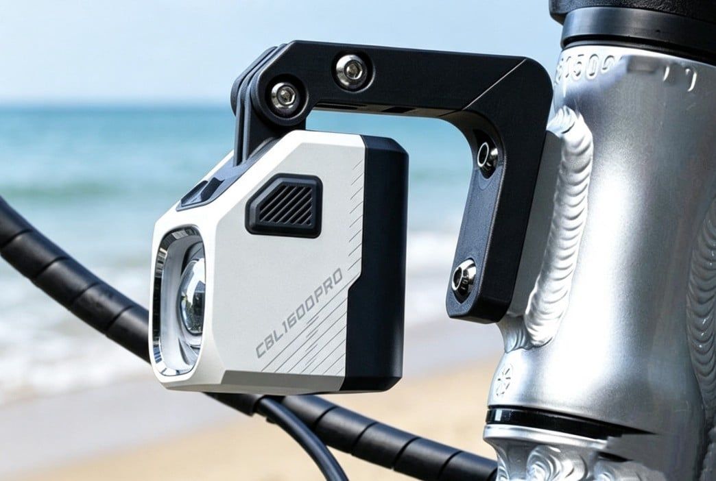 Bát bằt đèn / phụ kiện / camera hành trình cho xe đạp gấp / xe có 2 lỗ mũi heo MT110 ( nhựa )