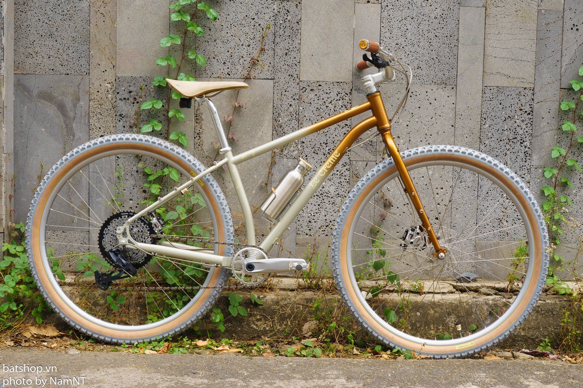 Xe đạp MTB LKLM Muskeeter phiên bản đa vũ trụ hỗn loạn nào đó