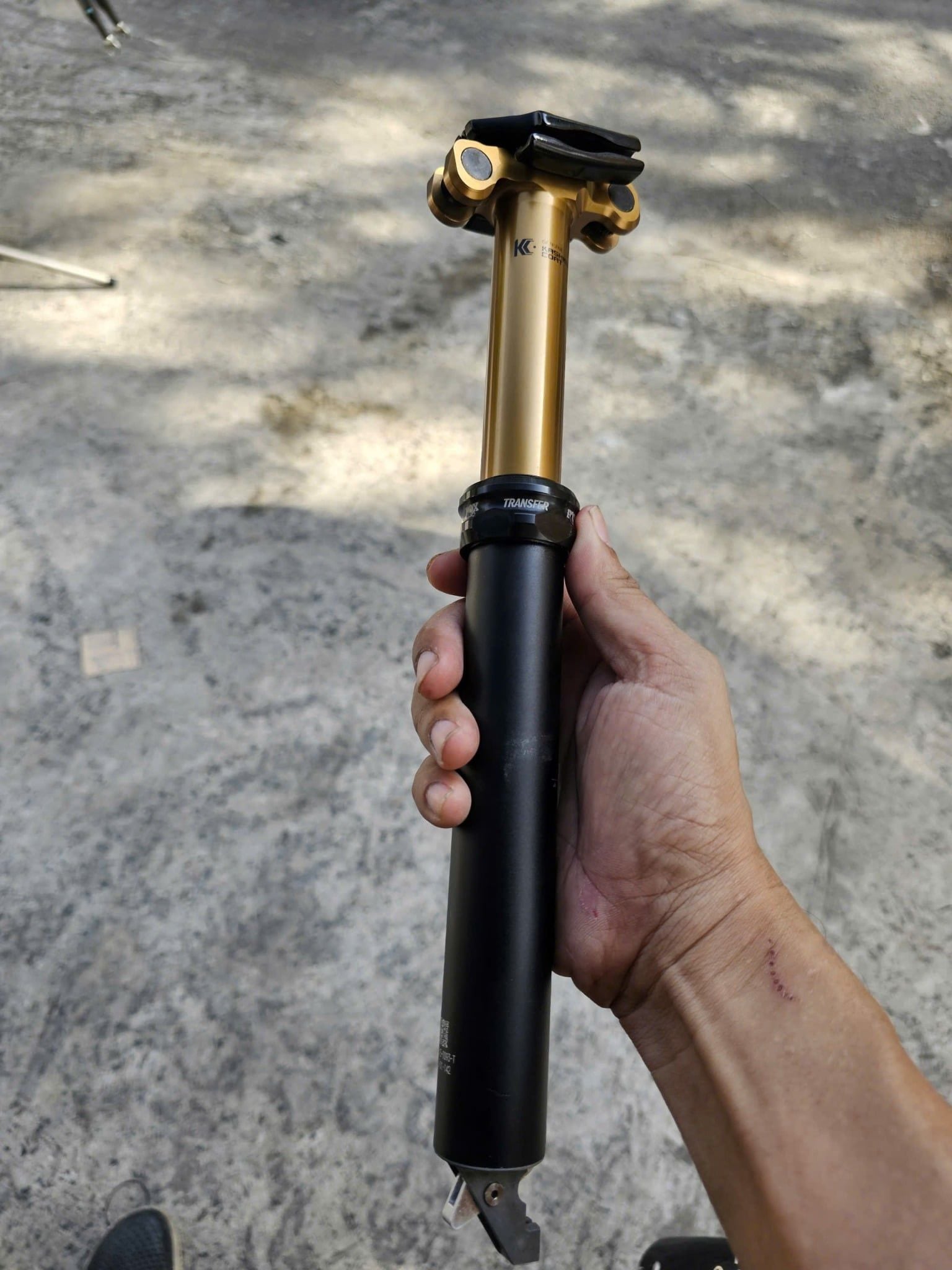 Cốt yên tăng giảm xe đạp Fox Transfer 30.9 100mm like new ( không gồm remote )