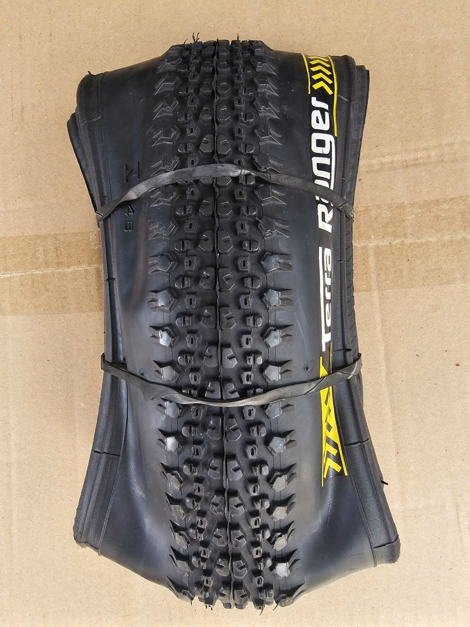 Vỏ xe đạp Deli Tire Terra Ranger 26 x 2.1