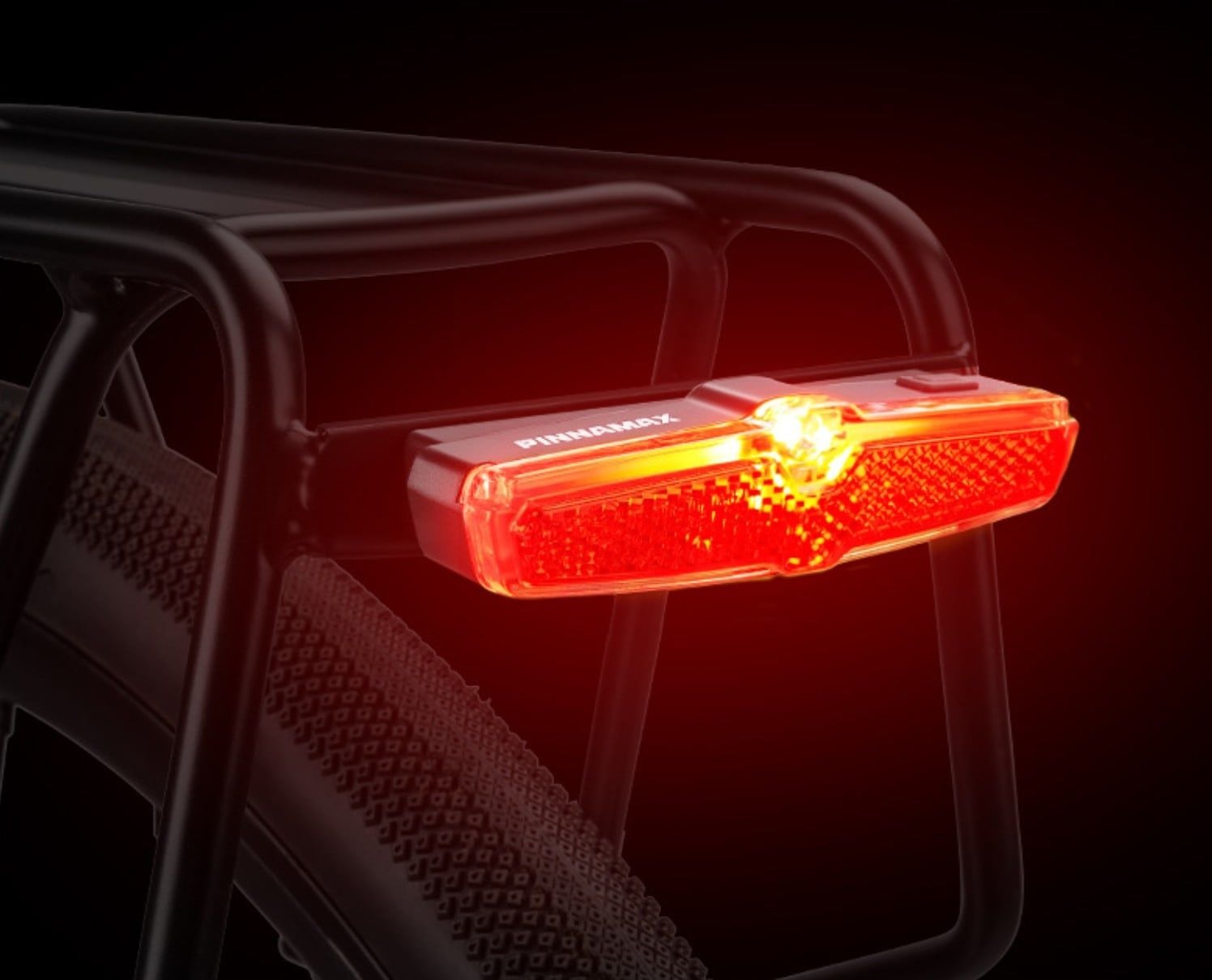 Đèn nháy gắn baga sau xe đạp Pinnamax L132