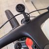 Bát gắn đồng hồ / camera / đèn / phụ kiện lên ghidong xe đạp có 1 lỗ ốc KOCEVLO có thể thay đổi góc HB05 ( nhựa )