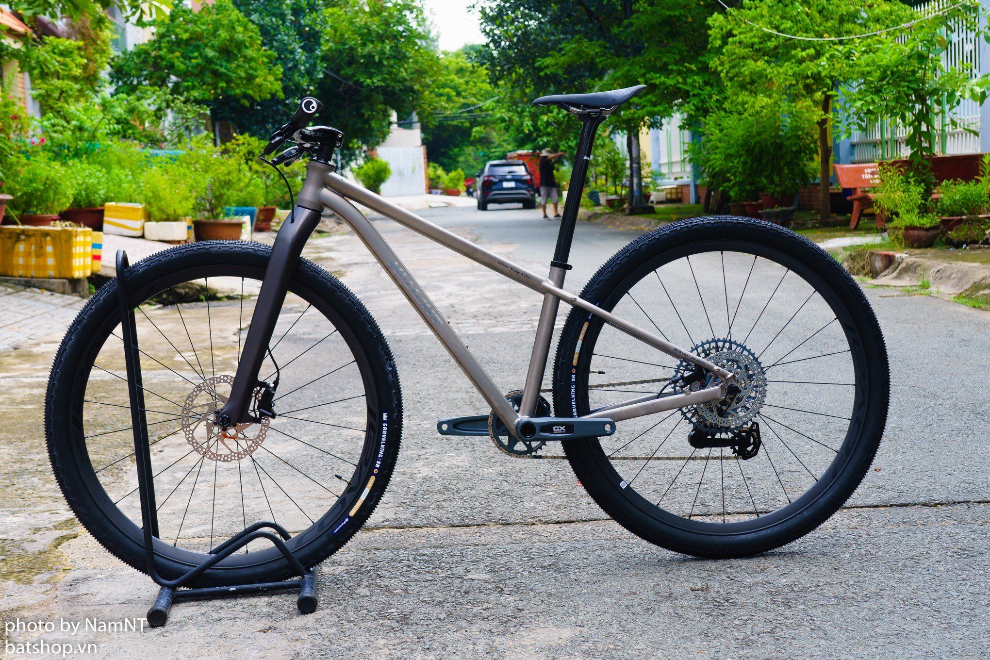 Xe đạp MTB titanium Hi-Light M8.2 group SRAM GX Transmission 1x12