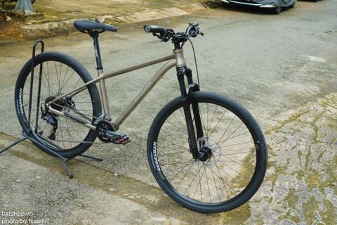  Xe đạp MTB HiLight M8.2 group Cues 2x9 