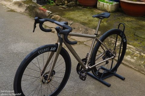  Xe đạp Road hi-Light R8i 2025 group DuraAce R9270 Di2 1x12 