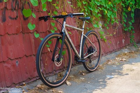  Xe đạp gravel titanium Lynskey group mix tùm lum tùm la 
