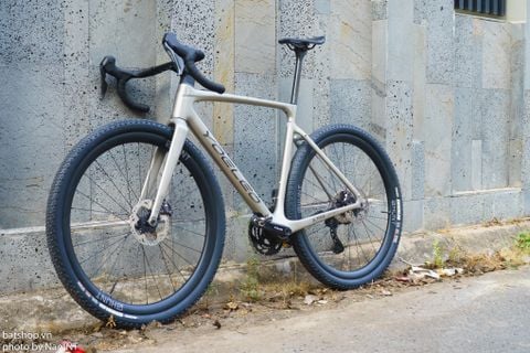  Xe đạp gravel carbon YoeLeo group GRX 825 