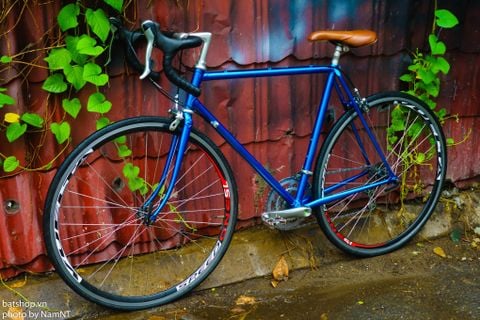  Xe đạp road cổ sơn lại 