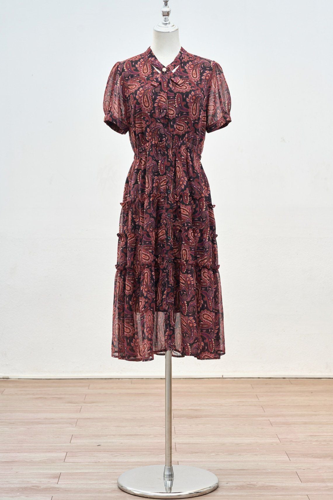 Đầm maxi cổ nơ nhún 3 tầng - B63L25H005