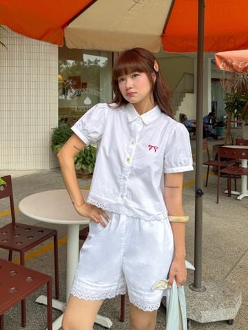 Áo sơ mi phối ren; cúc nhiều màu  - D61H25H007